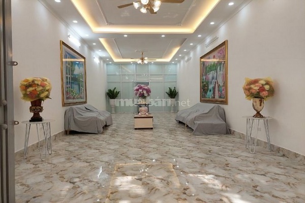 Đầu tư nhà đất Tây Hồ: Bước vào thị trường BĐS đầy tiềm năng