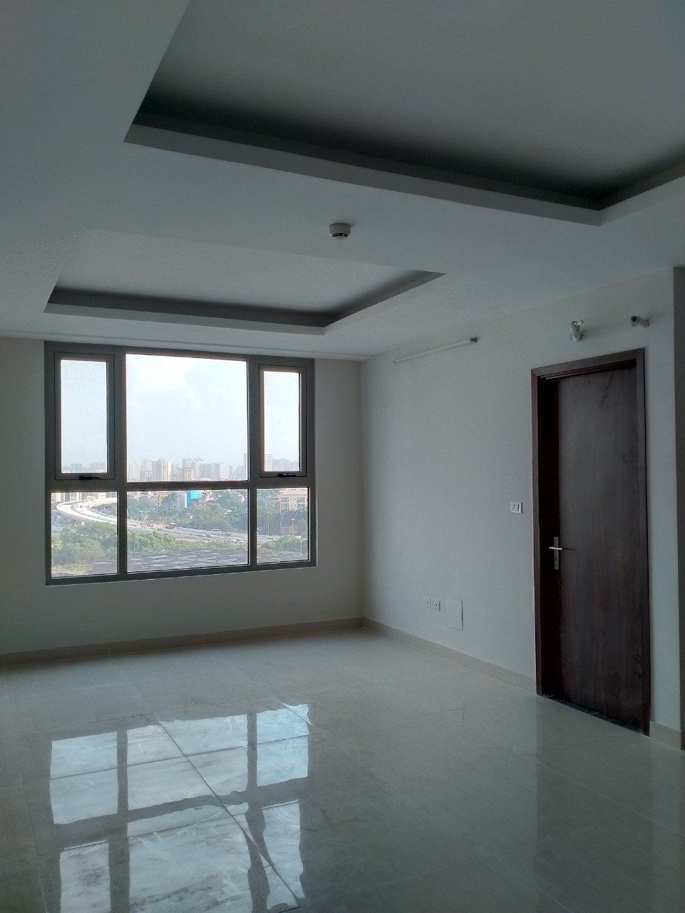 Bán căn hộ 2PN/95m2 tòa B IA20 KĐT Ciputra, giá bao thuế + phí. Lh 0989734734
