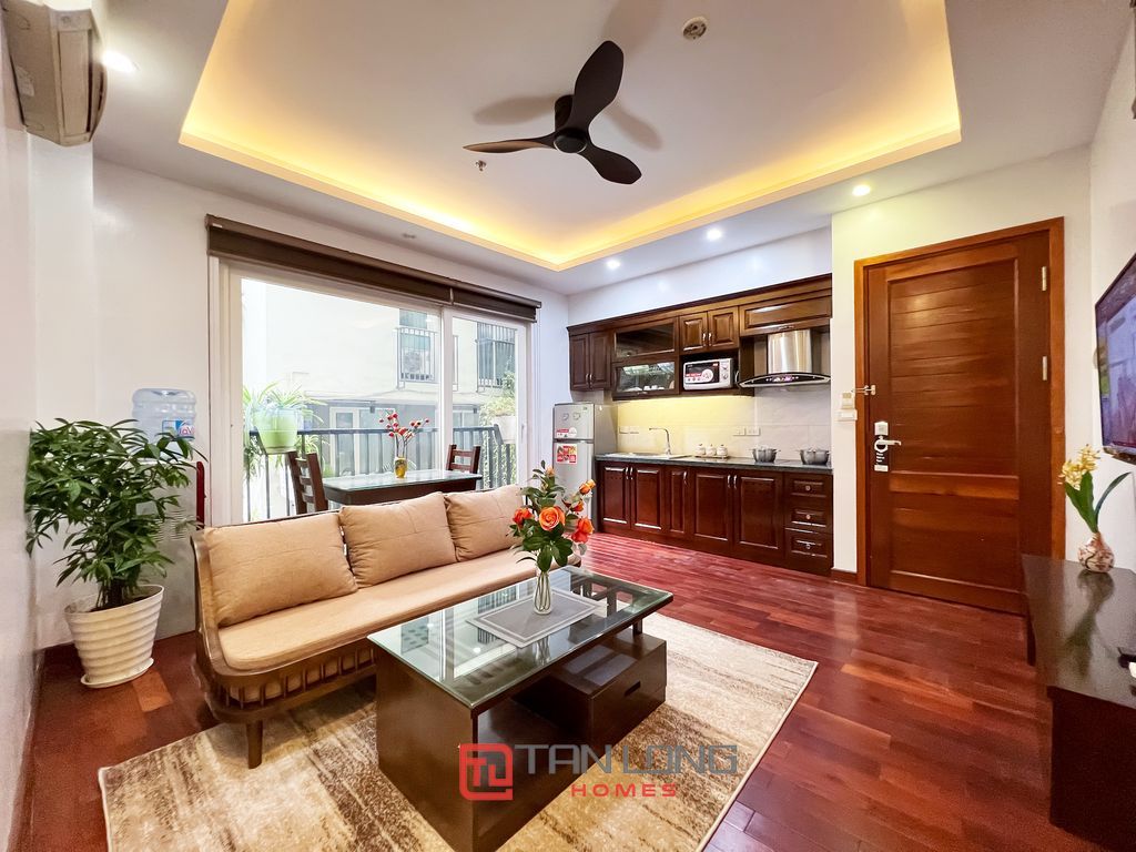 Cho thuê căn hộ dịch vụ 01 phòng ngủ rộng 45m2 tại Kim Mã