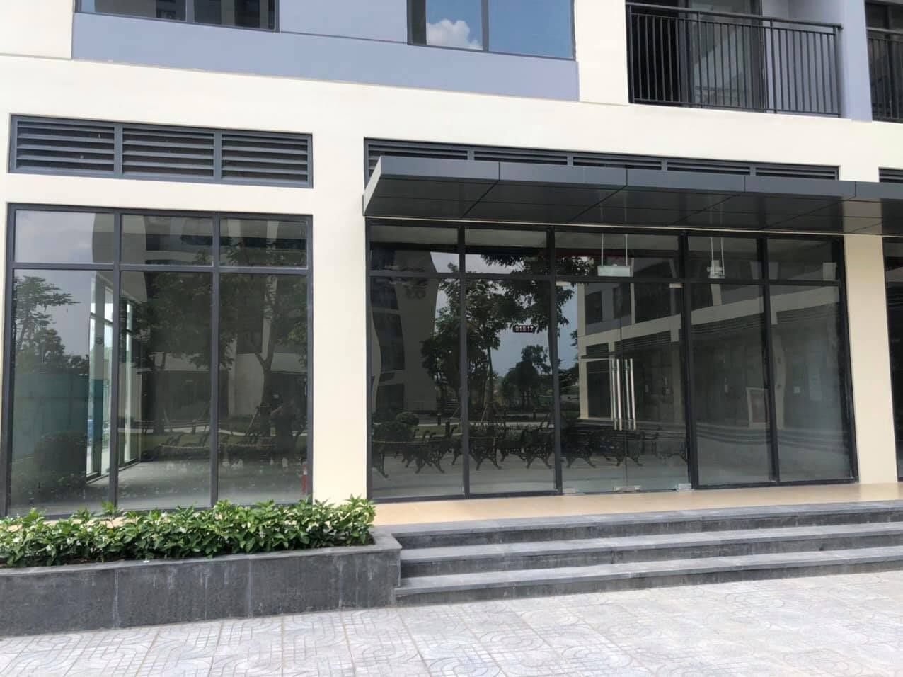 Cần bán shophouse chân khối đế hướng nội khu toà W2 tại Vinhomes West Point Phạm Hùng