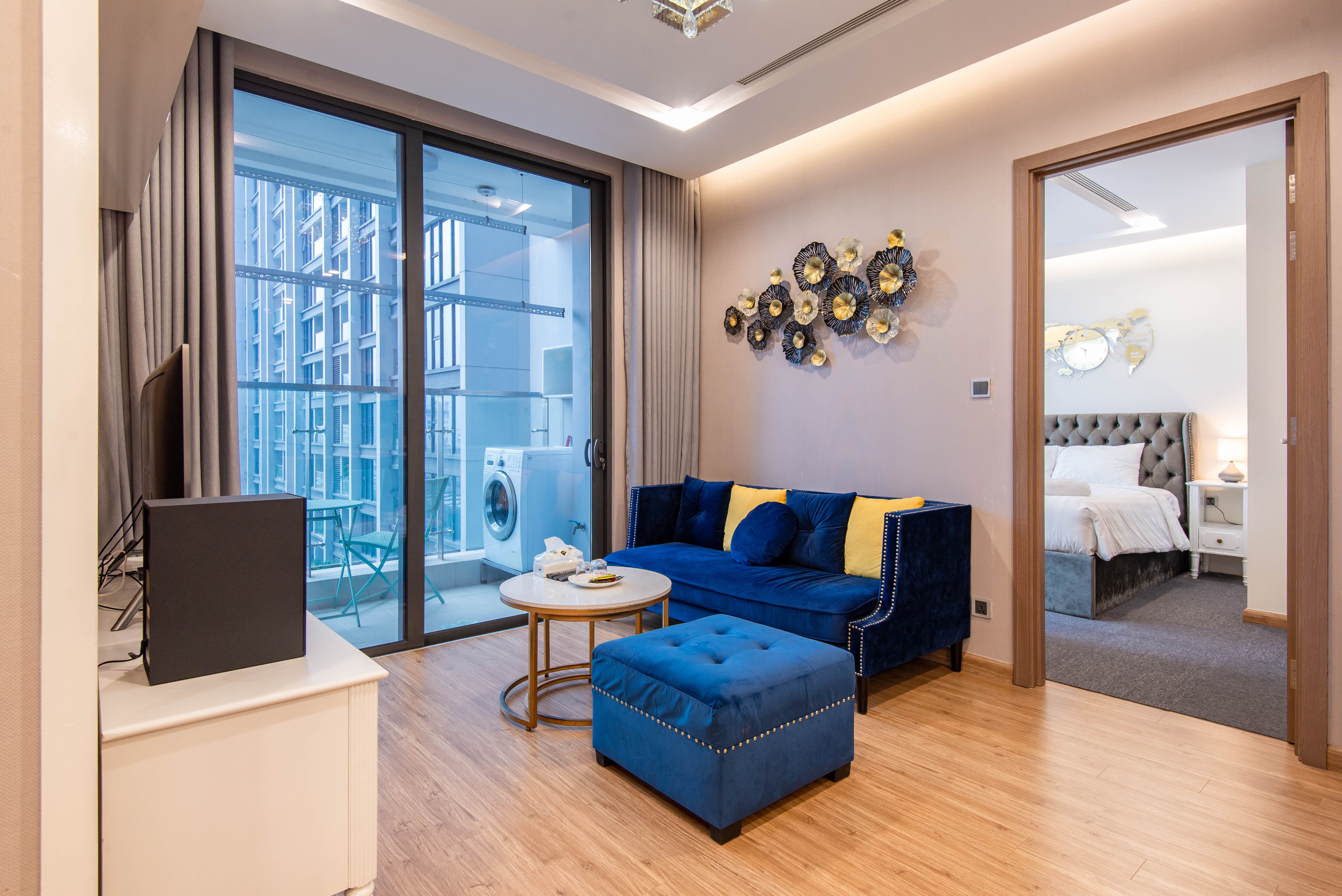 Cho thuê căn hộ toà M2 tại Vinhomes Metropolis 2 ngủ 2 vệ sinh, đầy đủ nội thất