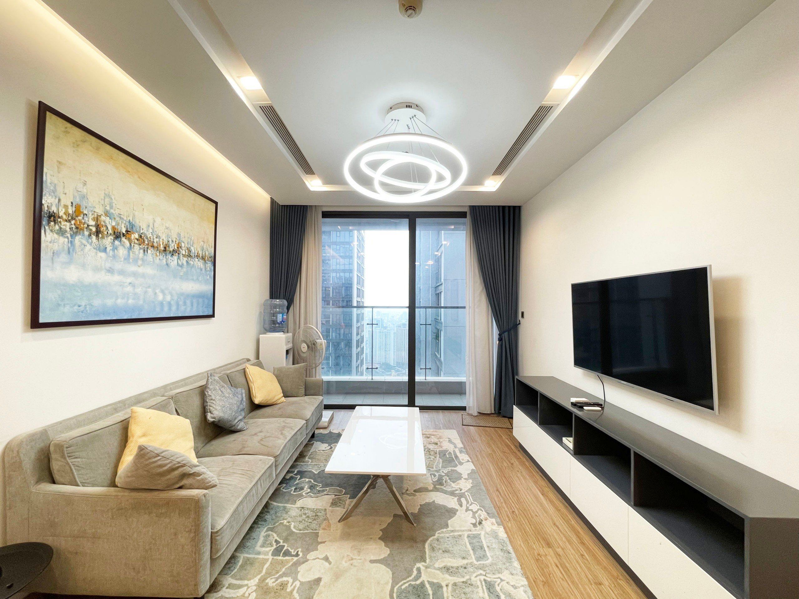 Cho thuê căn hộ tầng cao toà M1 tại Vinhomes Metropolis