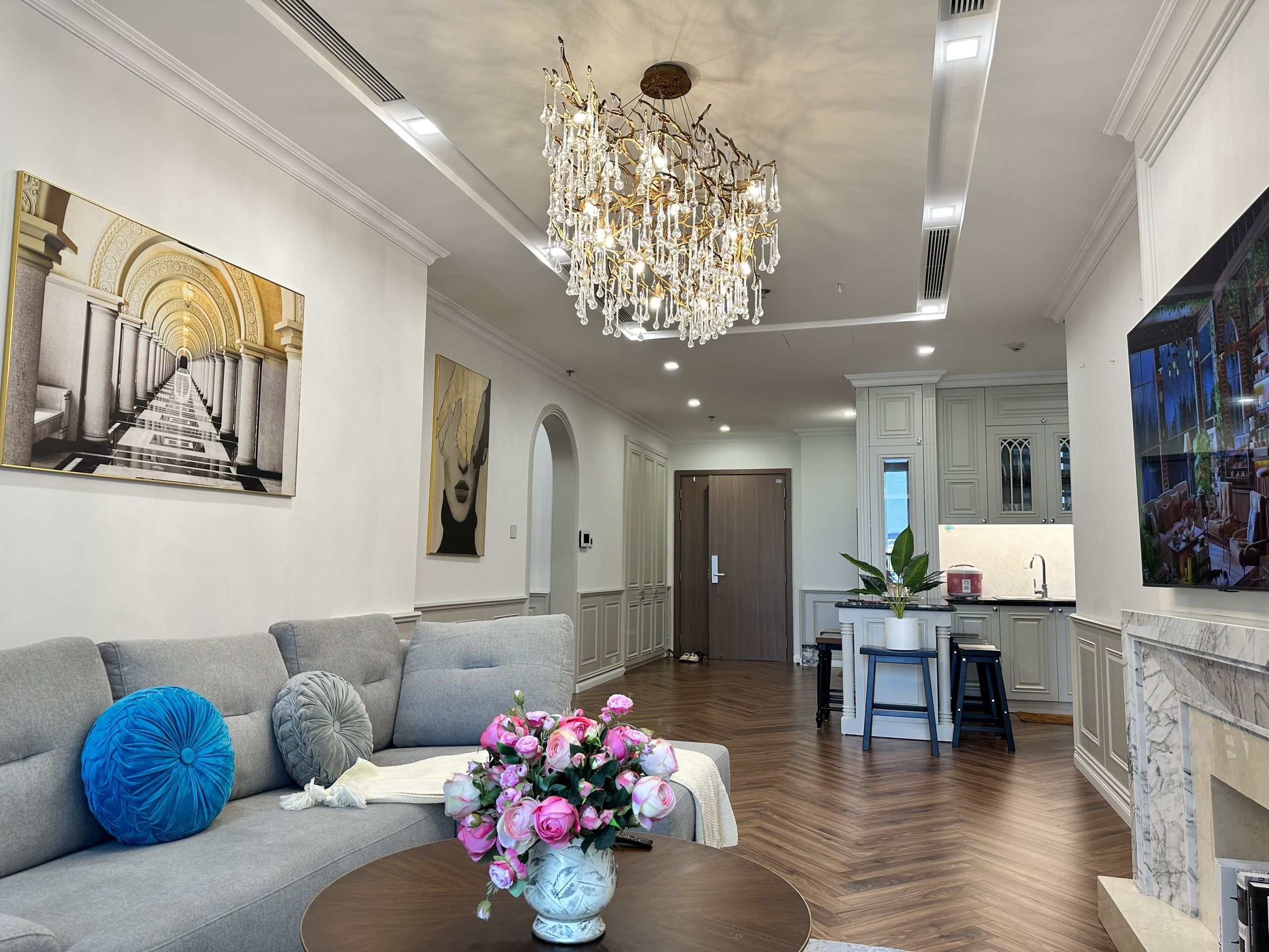 Cho thuê căn hộ toà M1 nội thất siêu hiện đại tại Vinhomes Metropolis - DT: 115m2
