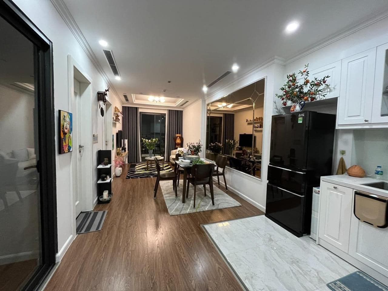 Bán căn 2 ngủ, 2wc, 64m2 Sunshine Riverside view sông Hồng cầu Nhật Tân