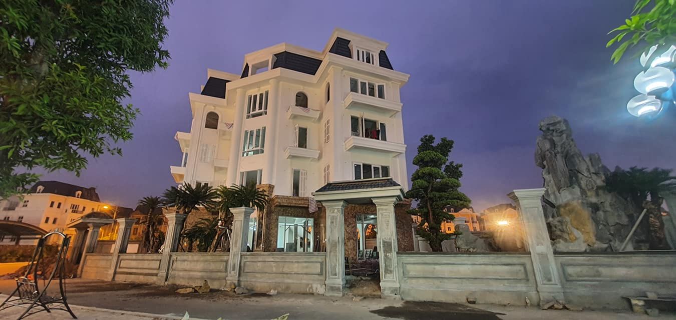 Bán biệt thự song lập Phoenix Garden hướng chính Đông, hoàn thiện sang trọng, diện tích: 200m2