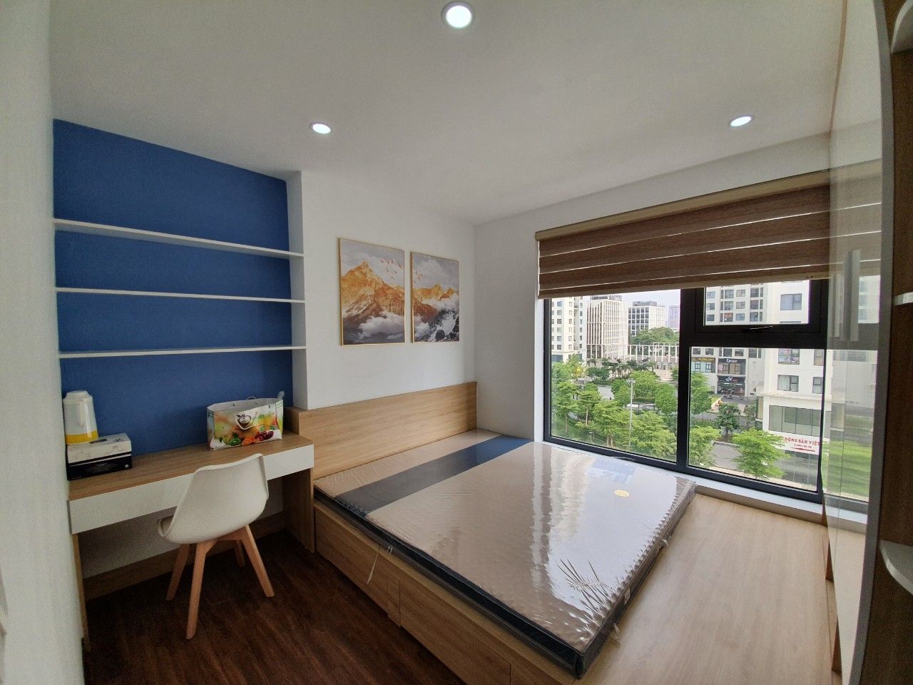 Cho thuê căn 2 ngủ DT 74m2 An Bình City