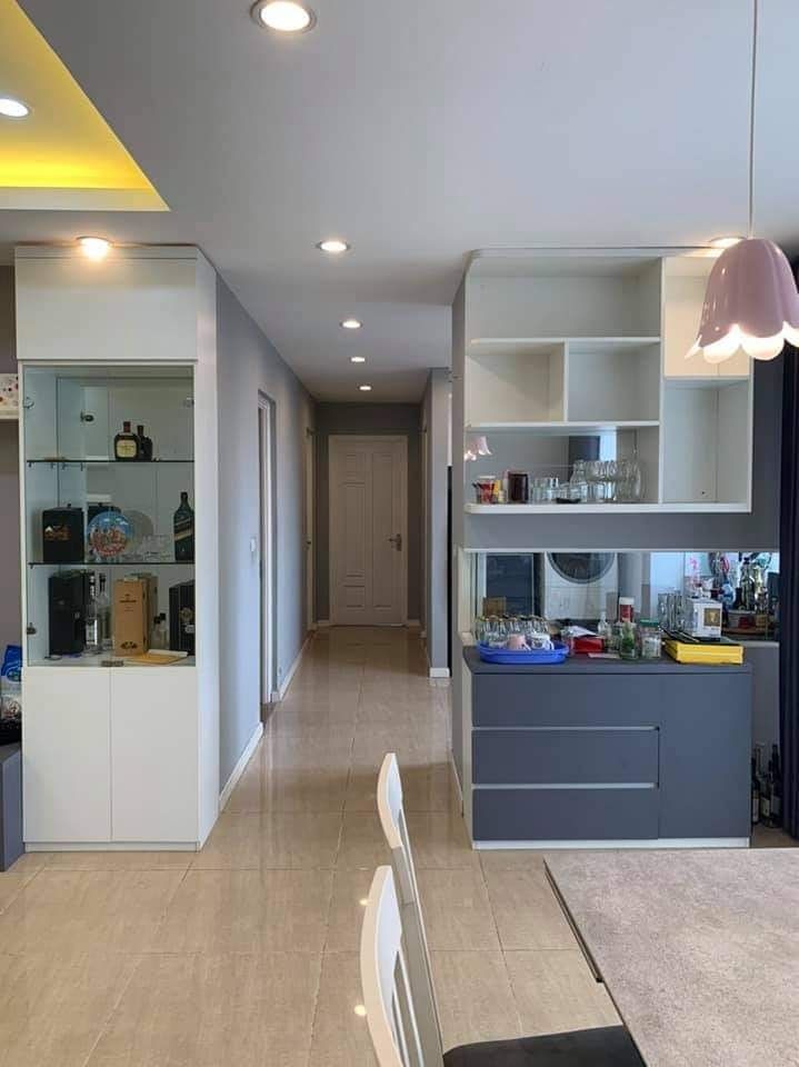 Cần bán căn hộ 2 phòng ngủ chung cư Sunshine Crystal River, view tầng trung, hướng Tây Nam