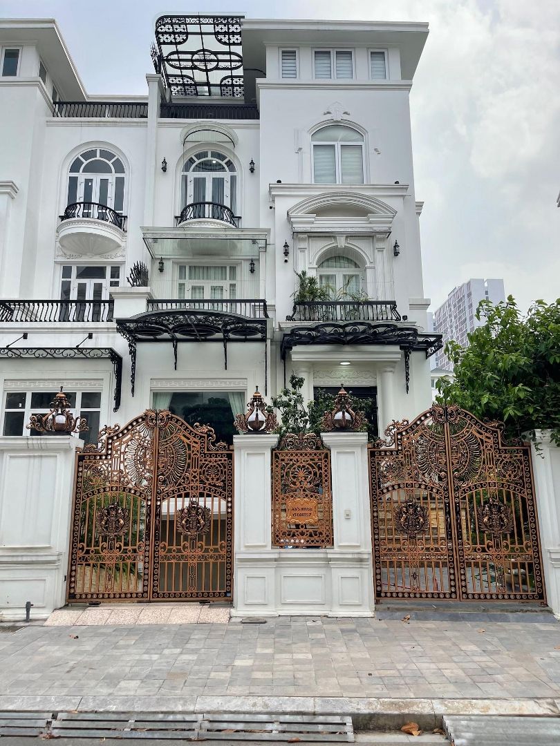 Bán căn biệt thự 275m2 hướng Nam, view thoáng mát tại KĐT Louis City Đại Mỗ