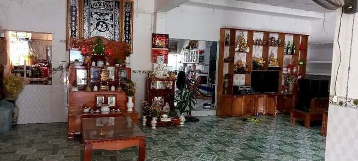 Bán nhà xã Hòa Phú, DT 170m2, giá chỉ nhinh 1 tỷ, sổ đỏ chính chủ. LH ngay 0989734734