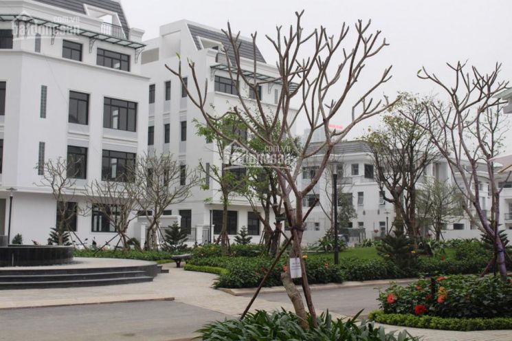 Bán căn shophouse diện tích 218m2 - khu Phong Lan Vinhomes Riverside