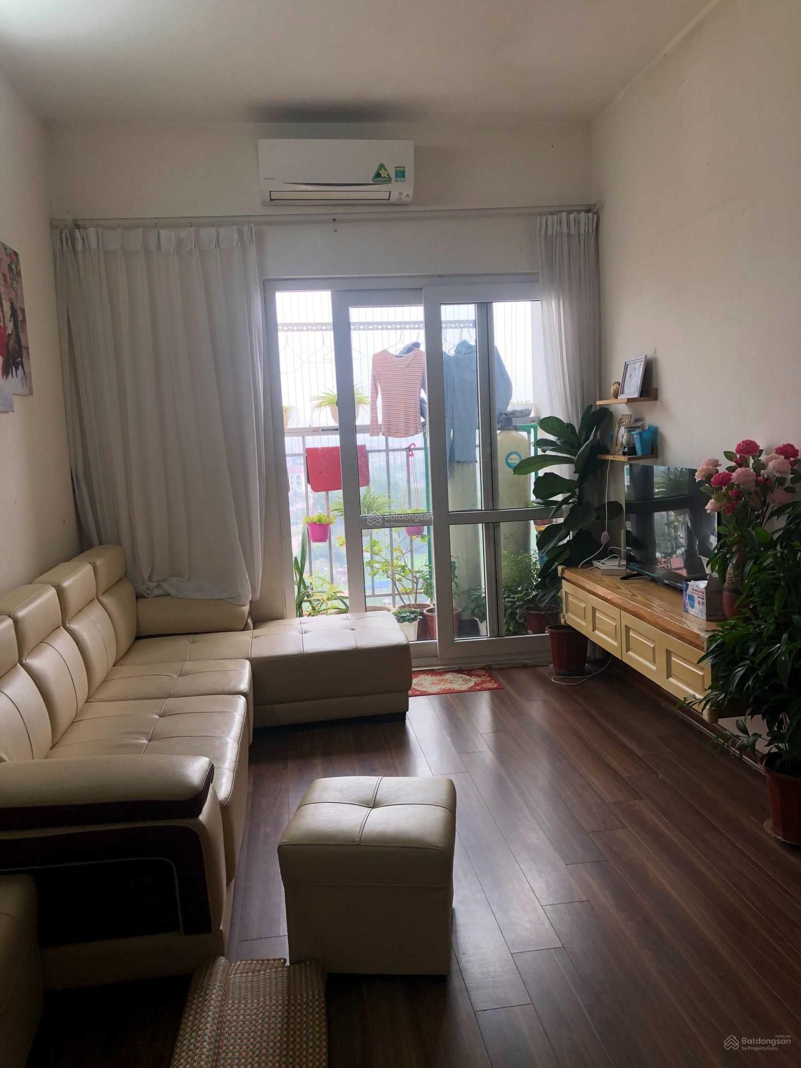 Bán căn góc 2 phòng ngủ hướng Đông Tứ Trạch full đồ view thoáng KĐT Phú Lương Hà Đông