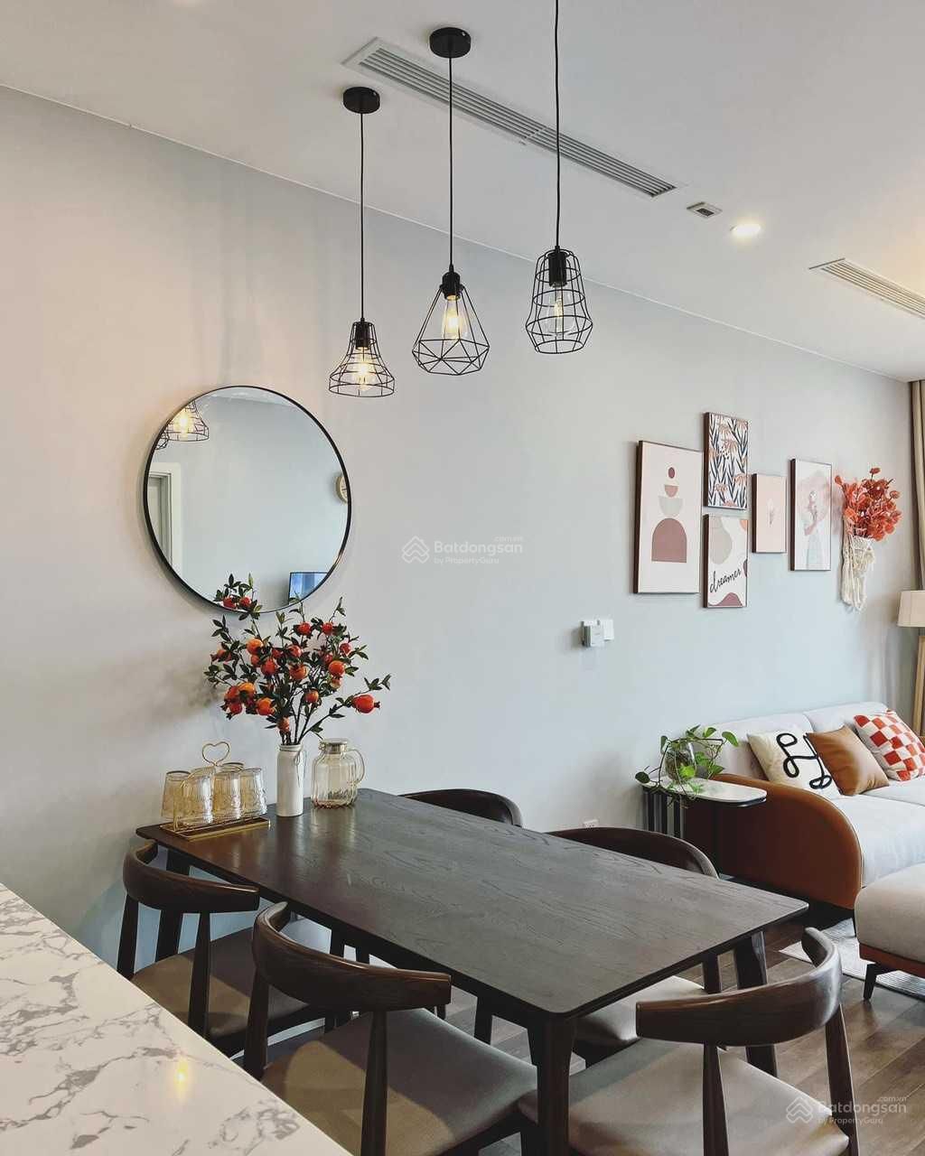 Mua căn hộ chung cư 2 phòng ngủ tòa Sky 3 Sunshine Crystal River, hướng chính Nam