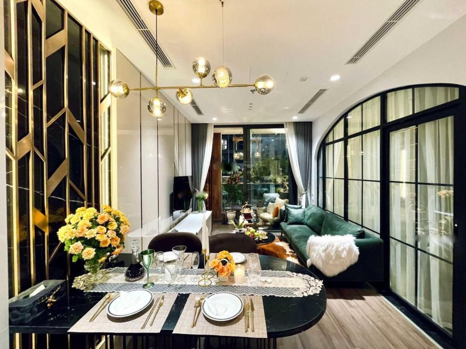 Cho thuê gấp căn Vinhomes Symphony, 3 phòng ngủ, 135 m2, Long Biên - Hà Nội