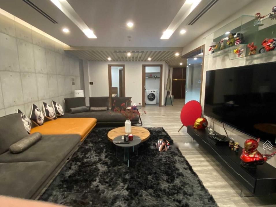 Bán căn góc DT 157m2 3PN view panorama tòa Watermark giá 9.x tỷ bao phí