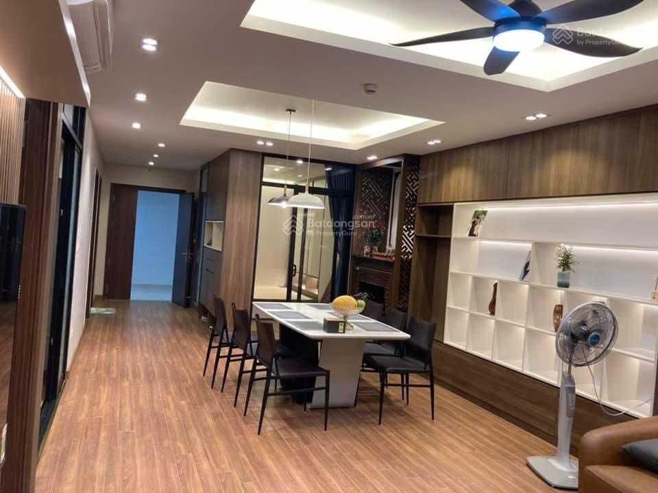 Cần bán căn hộ 1 ngủ Vinhomes Cổ Loa Global Gate Đông Anh, hướng Đông Tứ Trạch, gần công viên