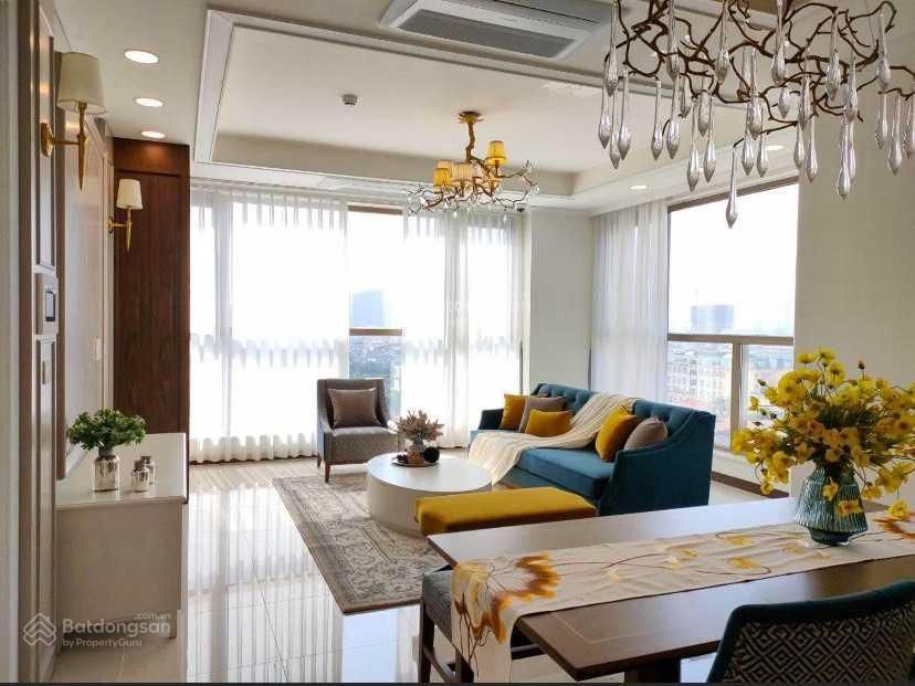 Cần bán căn chung cư 2 phòng ngủ tòa T4 Sunshine Wonder Tower, tầng cao, view thành phố