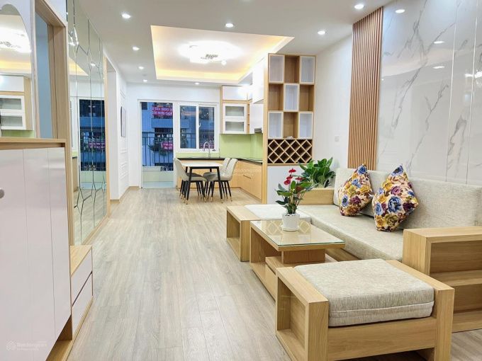 Cần cho thuê gấp căn hộ 2 phòng ngủ 72m2 hướng Nam dự án KĐT Thanh Hà Cienco 5