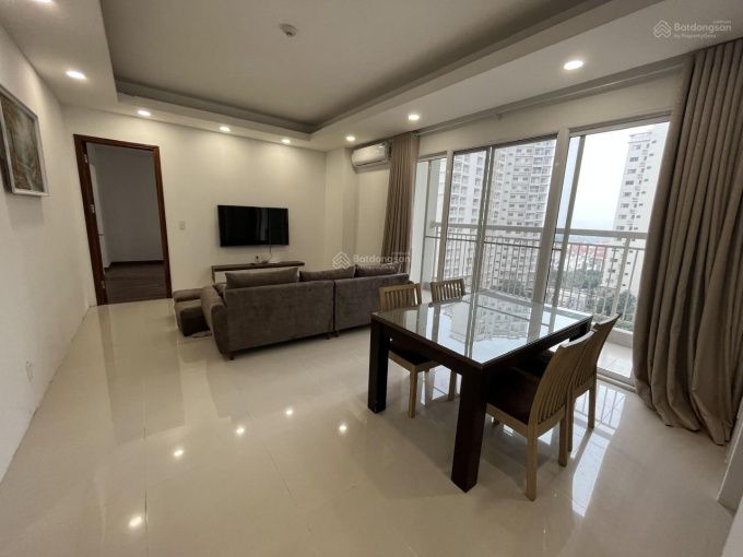 Cho thuê căn góc 3 phòng ngủ đủ đồ, diện tích: 135m2 hướng Đông Bắc Splendora Bắc An Khánh