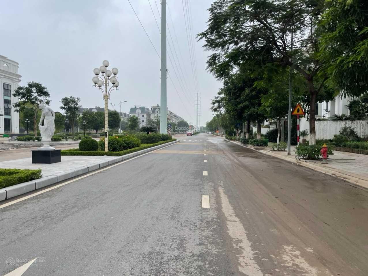 Chính chủ cần bán căn biệt thự song lập 230m2 hướng chính Bắc phân khu 1 khu đô thị Lideco Hoài Đức