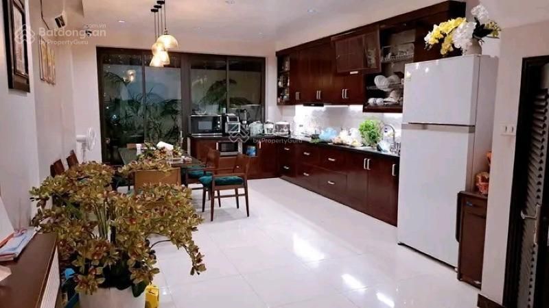 Cần mua biệt thự KĐT Văn Phú, 180m2, gần trường học, đường rộng