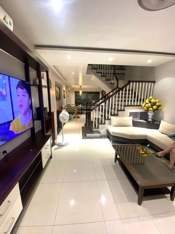 Cần bán nhà liền kề 95m2 Khu đô thị Văn Phú Hà Đông, có thương lượng cho khách thiện chí