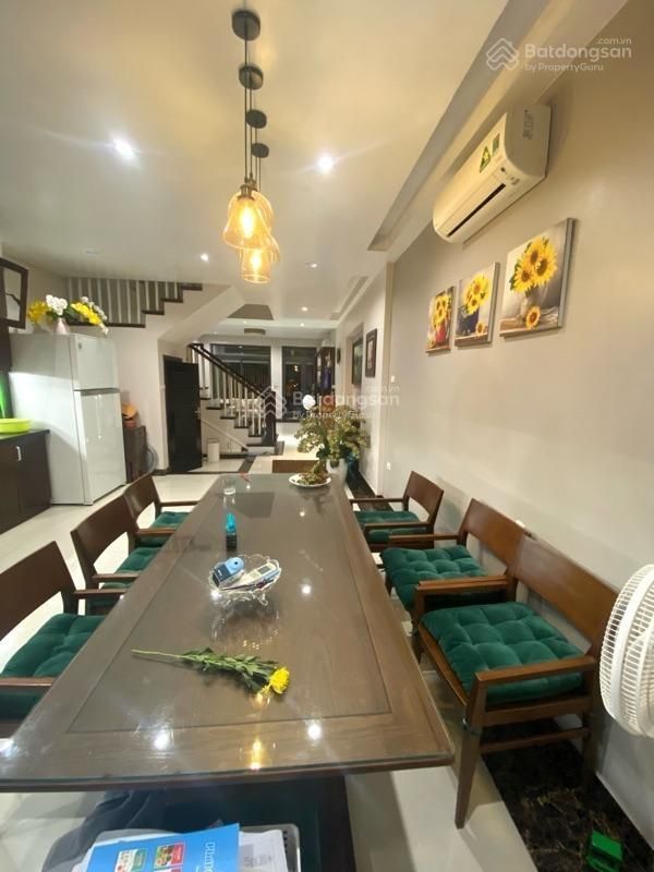 Cần bán biệt thự khu đô thị Văn Phú Hà Đông, 180m2, 4 tầng, hướng Nam