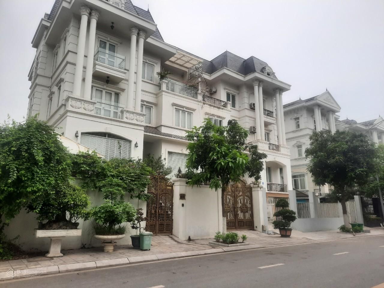 Bán gấp biệt thự song lập 162m2 hướng Tây - Nam tại khu đô thị Lideco Hoài Đức