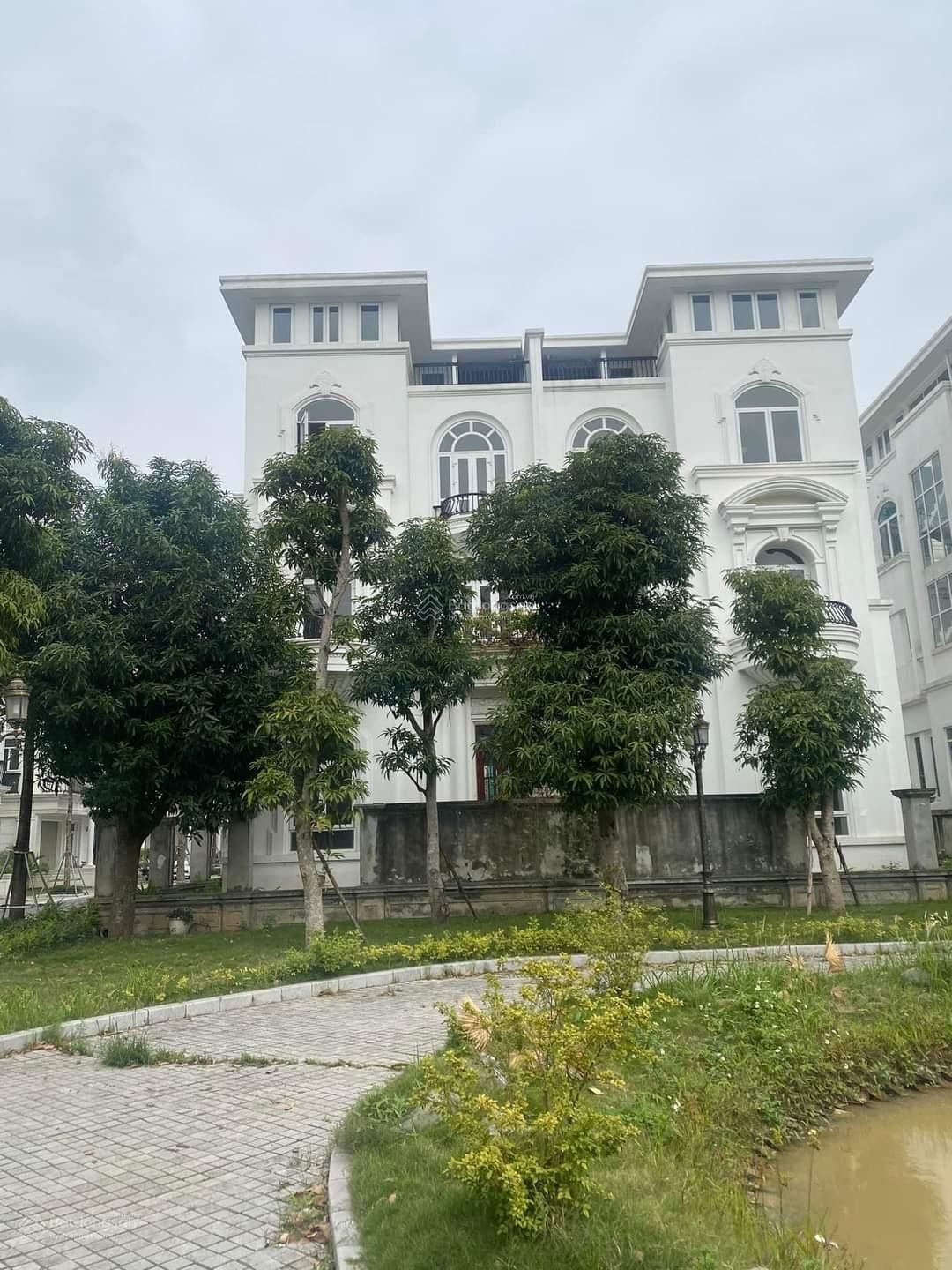 Bán chuyển nhượng biệt thự đơn lập 255m2, hướng Đông tại Louis City Đại Mỗ