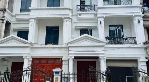 Chính chủ cho thuê nhà liền kề 120m2, hướng Tây Bắc tại KĐT Louis City Đại Mỗ