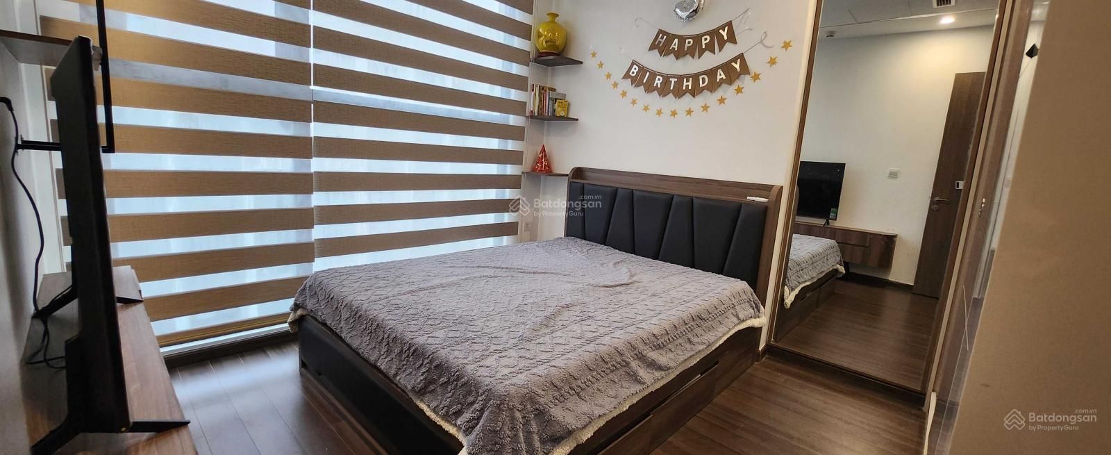 Chính chủ cho thuê căn hộ 3 phòng ngủ Vinhomes Symphony, view tầng trung, tòa S3