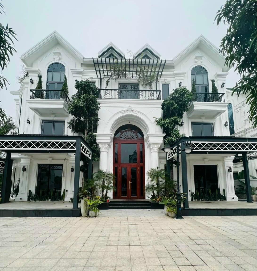 Cho thuê biệt thự đơn lập phân khu Ánh Dương dự án Vinhomes Ocean Park 3 The Crown