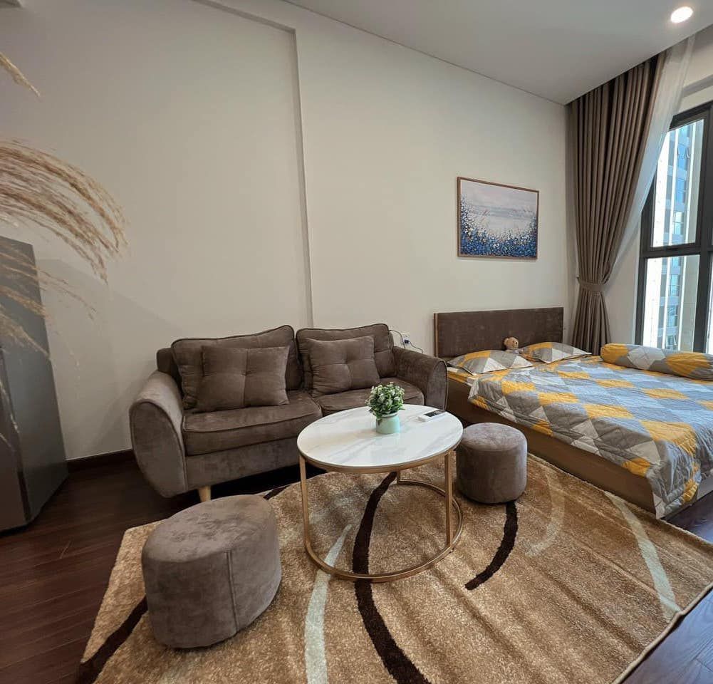 Cần cho thuê căn hộ chung cư 1 phòng ngủ toà W1 tầng trung Vinhomes West Point Phạm Hùng