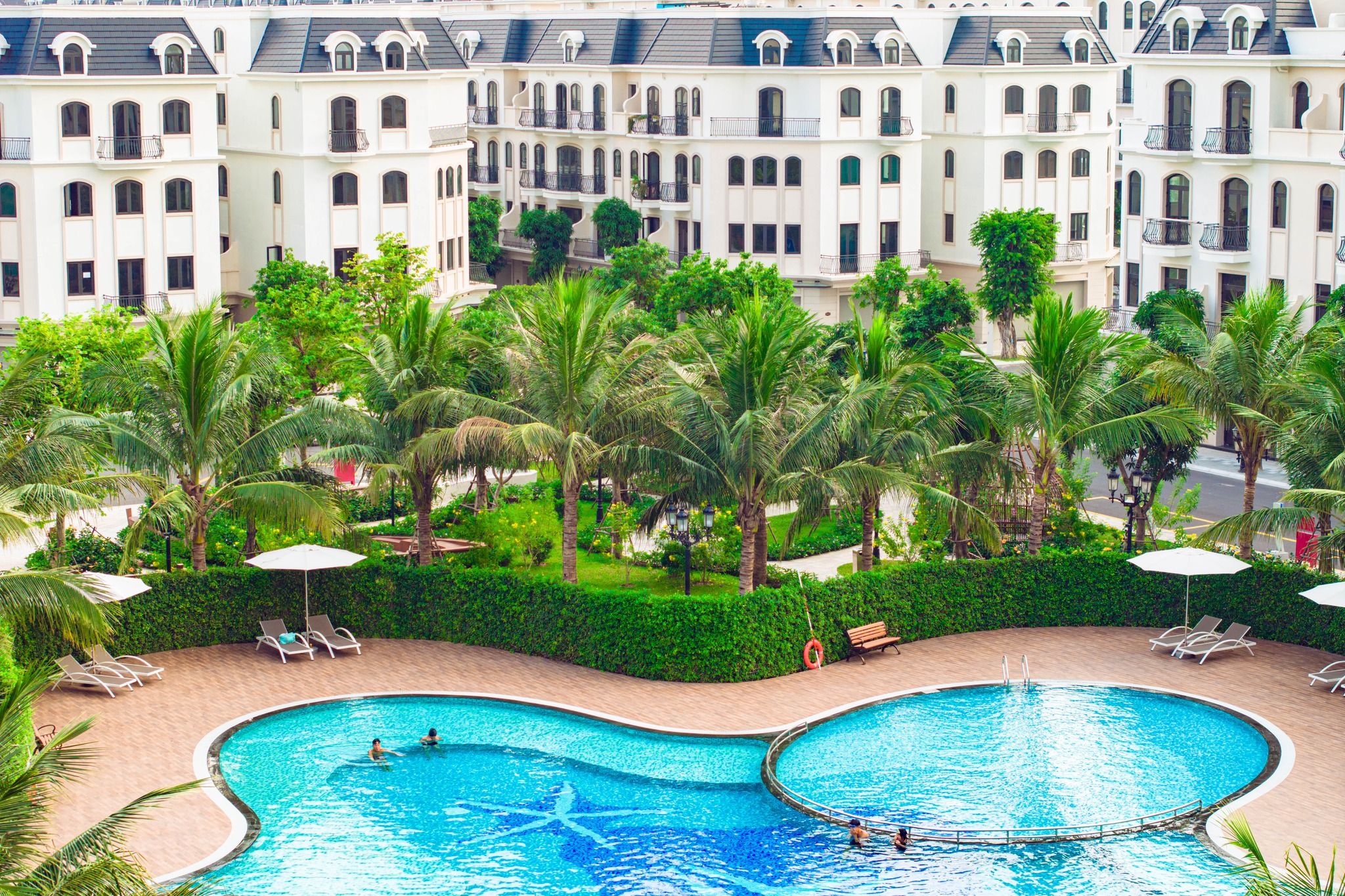 Bán biệt thự đơn lập nhà phố mặt đường Kinh Đô 6 - 202m2 - 4 tầng - Vinhomes Ocean Park 2