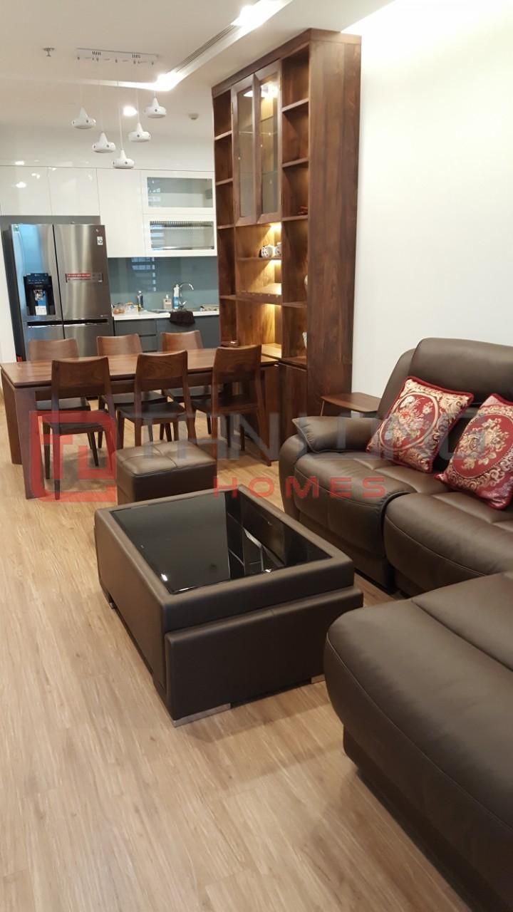 Chủ nhà gửi bán căn hộ 3 ngủ tầng cao view thoáng tại Vinhomes Metropolis Liễu Giai