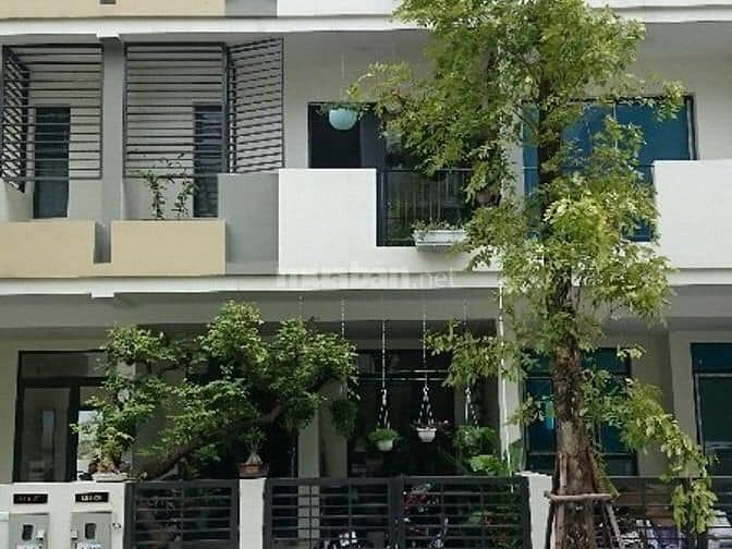 Cần bán biệt thự đơn lập hướng chính Bắc Sudico Nam An Khánh diện tích: 267m2 x 3 tầng có sân rộng