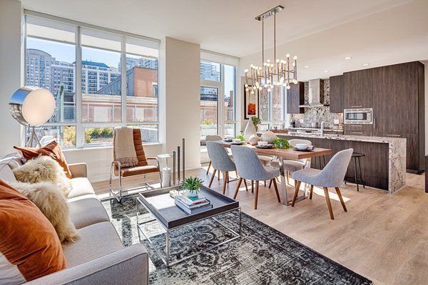 Bán căn hộ Penthouse view thành phố tòa Signature 1 Lumi Hà Nội - DT: 368m2 - Hướng Đông Nam