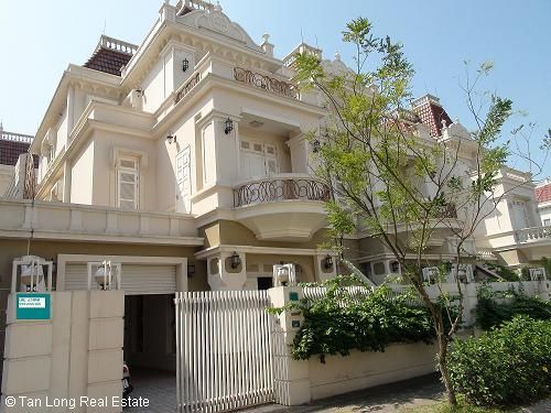 Bán biệt thự C7 - Ciputra, Tây Hồ, Hà Nội.