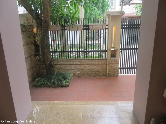 Bán biệt thự chính chủ 126m2, hướng Nam khu C4 Ciputra, quận Tây Hồ