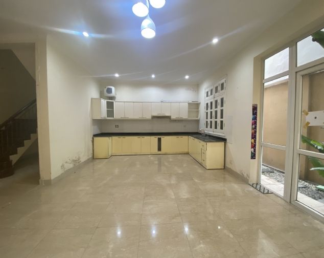 Bán gấp biệt thự khu T8 Ciputra Tây Hồ rộng 180m2, 5 phòng ngủ