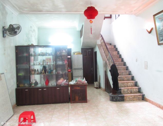 Bán gấp nhà trong ngõ Thái Thịnh, quận Đống Đa