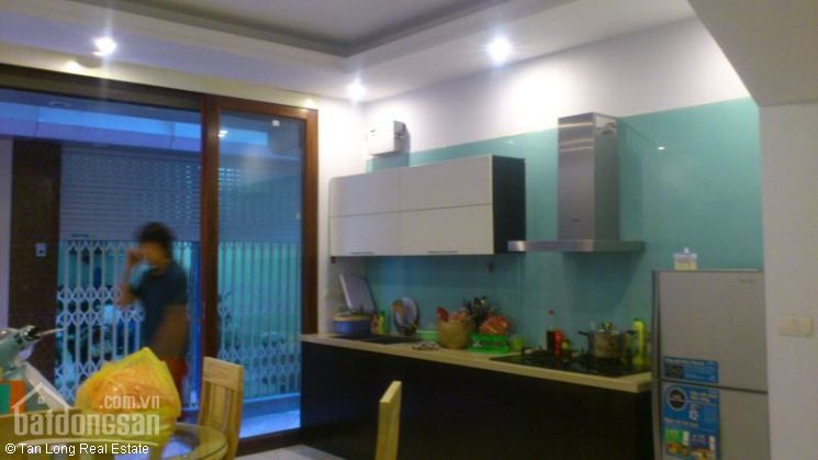 Bán nhà 35 m2 tại đường Trần Thái Tông, quận Cầu Giấy