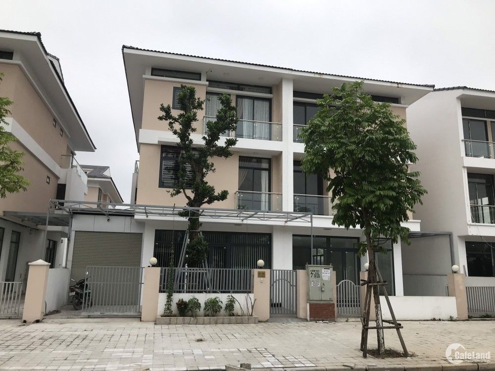 Cần bán gấp biệt thự căn góc KĐT Dương Nội hướng Tây, DT 315m2, gần công viên
