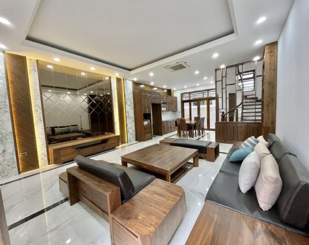 Bán nhanh biệt thự liền kề tại Vinhomes The Harmony,Long Biên DT 90m2 x 3.5 tầng, full nội thất