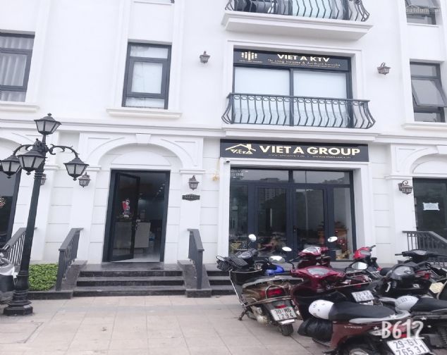 Bán shophouse nội thất cơ bản, 03 tầng Vinhomes Green Bay