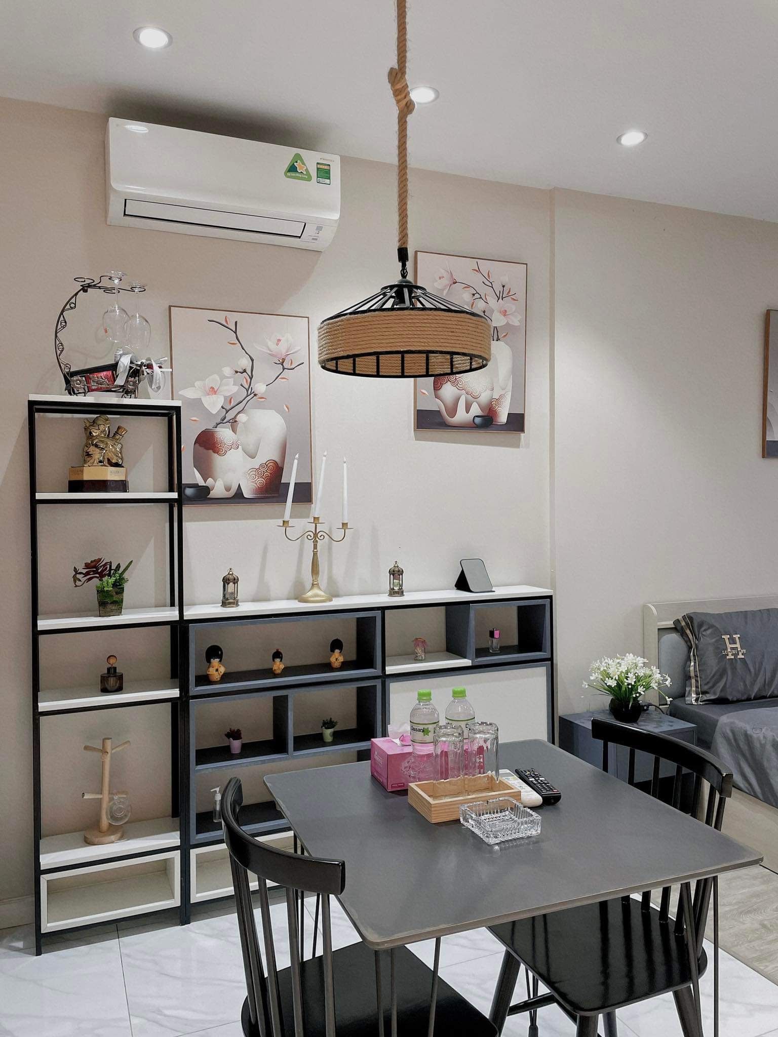 Chuyển nhượng căn hộ 1 ngủ Vinhomes Symphony, view tầng trung, hướng Tây Bắc
