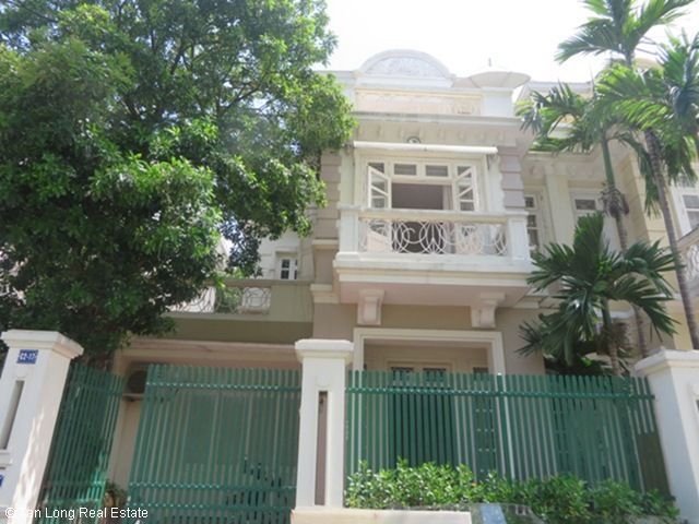 Biệt thự 126m2, 4 phòng ngủ cho thuê khu C4 Ciputra, quận Tây Hồ