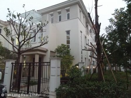 Biệt thự 210m2 x 3 tầng tại Splendora, quận Hoài Đức cho thuê