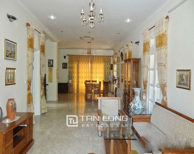 Biệt thự 230m2, 5 phòng ngủ khu T Ciputra cần bán