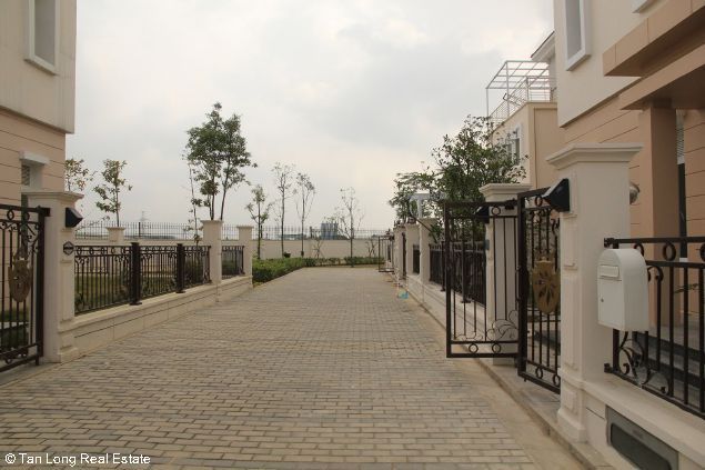 Biệt thự 3 tầng cho thuê tại khu đô thị Splendora An Khánh, huyện Hoài Đức