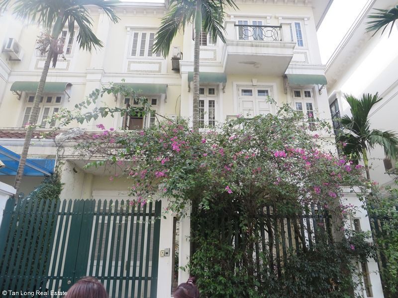 Biệt thự 4 phòng ngủ khu G6, Ciputra Hà Nội cần bán